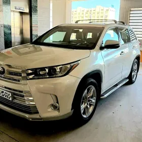 Toyota Highlander 2016
