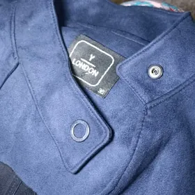 ýeñsiz täzeje geyilmedik