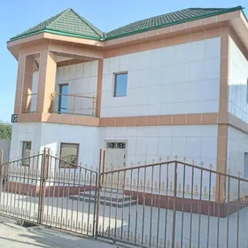 Кирпичный коттедж Дворец Химик