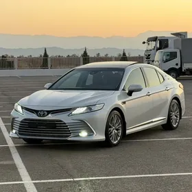 Toyota Camry 2022