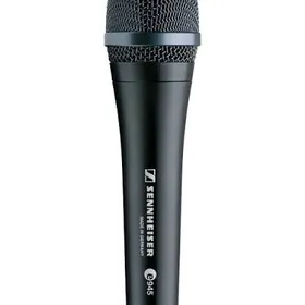 Sennheiser e945