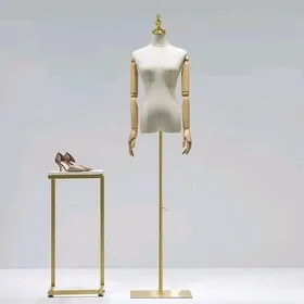 maniken,манекен