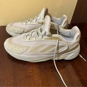 Adidas кроссовки