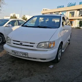 Toyota Sienna 2002
