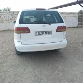 Toyota Sienna 2000