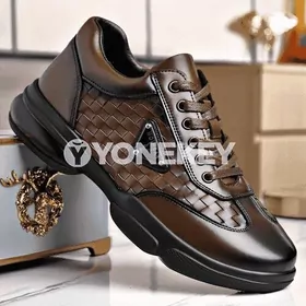 Erkekler üçin ykjam iş aýakgap