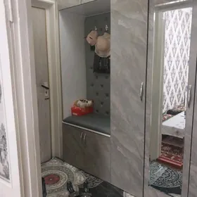 Satlyk kwartera Mik uçpunkt