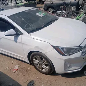 Hyundai Elantra 2020