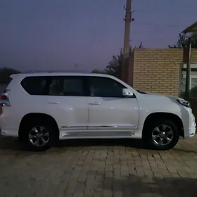 Toyota Land Cruiser Prado 2012