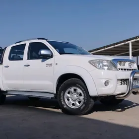 Toyota Hilux 2011