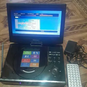 Портативный двд плеер Rolsen.