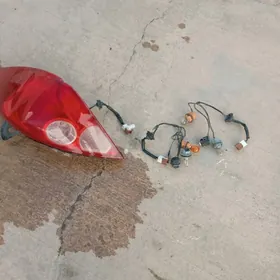 Nissa versa yzky fara