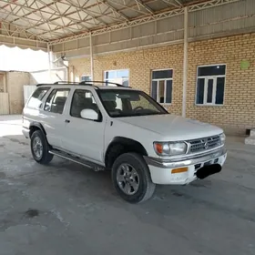 Nissan Pathfinder 1998