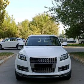 Audi Q7 2010