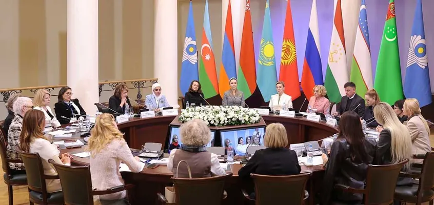 Oguljahan Atabaýewa Sankt-Peterburgda «Modanyň Arkalaşygy» atly halkara forumyna gatnaşdy