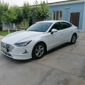 Hyundai Sonata 2021