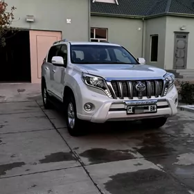 Toyota Land Cruiser 2013