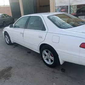 Toyota Camry 2000