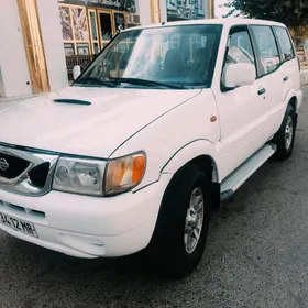 Nissan Terrano 2003