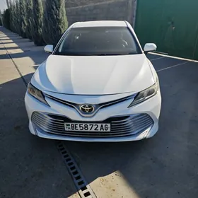 Toyota Camry 2019