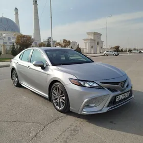 Toyota Camry 2022