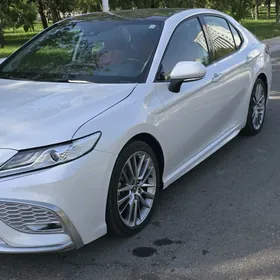 Toyota Camry 2023