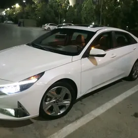 Hyundai Elantra 2021