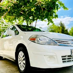 Nissan Versa 2011