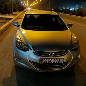 Hyundai Elantra 2012