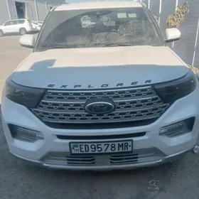 Ford Explorer 2021