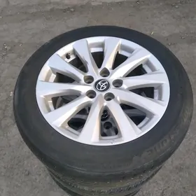 Camry disga teker 17.