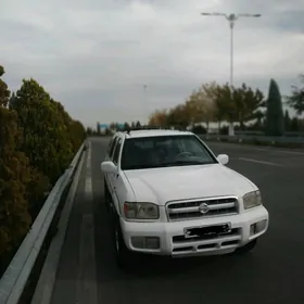Nissan Pathfinder 2003