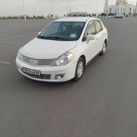 Nissan Versa 2010