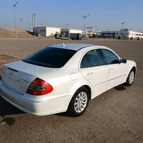 Mercedes-Benz E350 2006