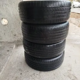 Teker 215/55/17 SAILUN