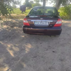 Toyota Camry 2004
