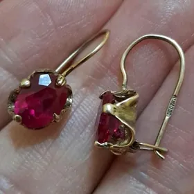 gyzyl gadymy gulakalka