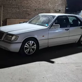 Mercedes-Benz 500-Class 1993