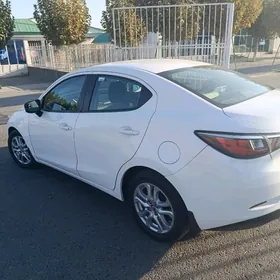 Toyota Yaris 2018