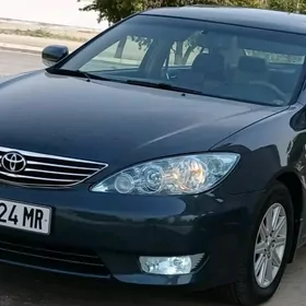 Toyota Camry 2004
