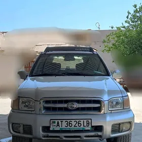 Nissan Pathfinder 2003