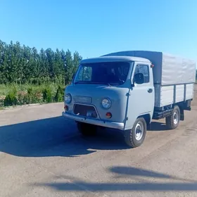 UAZ 452 1991