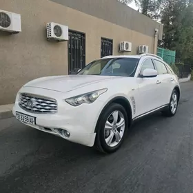 Infiniti FX 2011