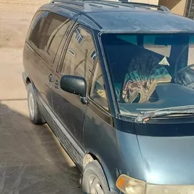 Toyota Previa 1992