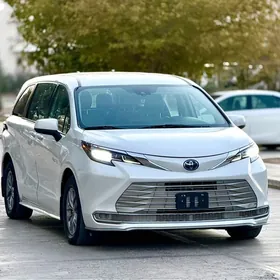Toyota Sienna 2022