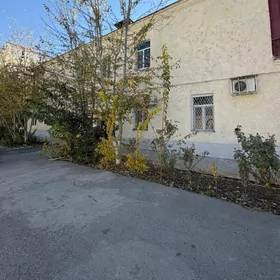 Центр Атамурад аллея