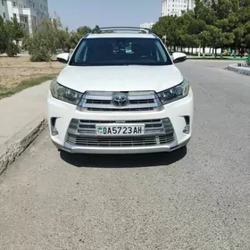 Toyota Highlander 2018