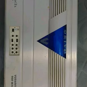 Crunch USA usilitel 900 watts