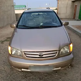 Toyota Sienna 2002