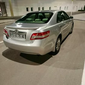 Toyota Camry 2010